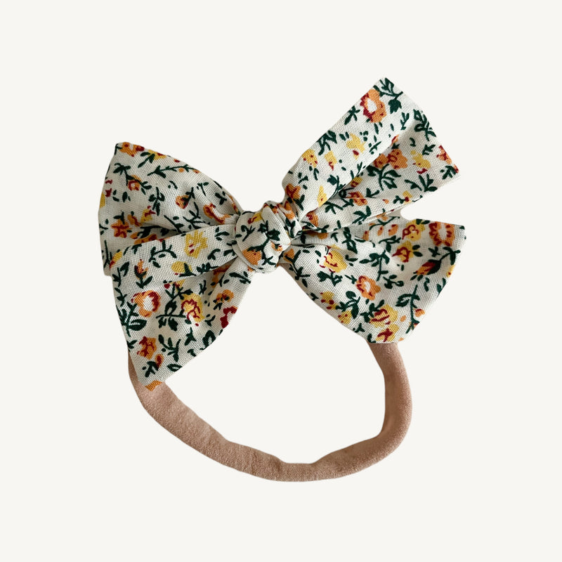Yellow multifloral bow